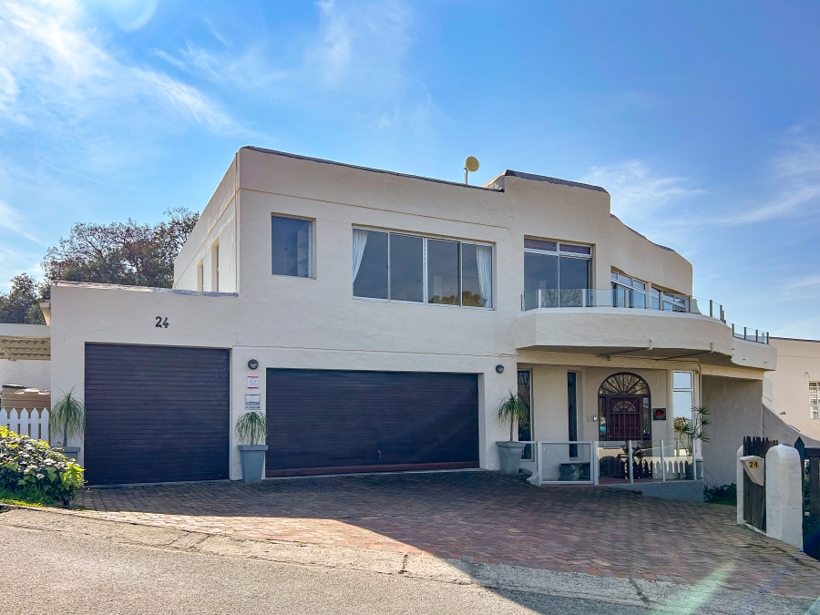 5 Bedroom Property for Sale in Heuwelkruin Western Cape